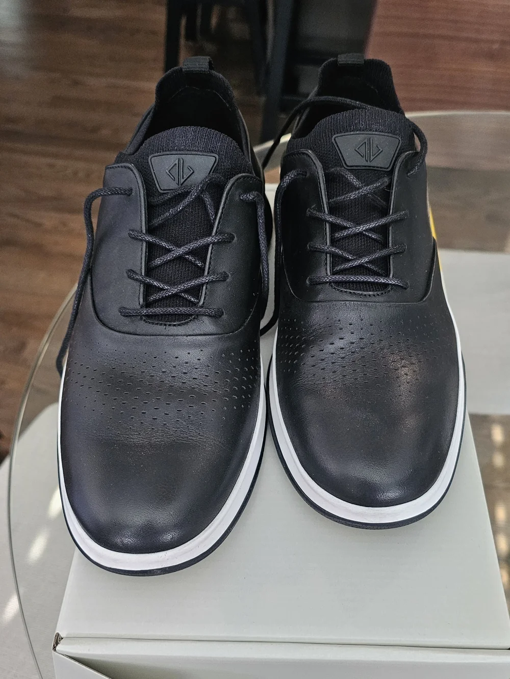 Amberjack black casual
